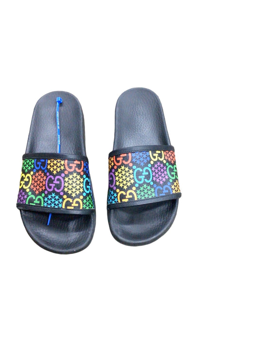 Sandals Luxury Designer By Gucci  Size: 7