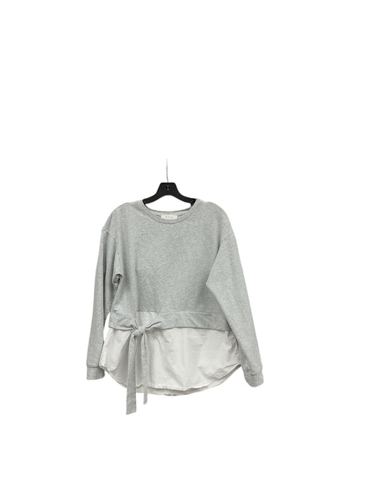 Top Long Sleeve By Vince Camuto In Grey & White, Size: M