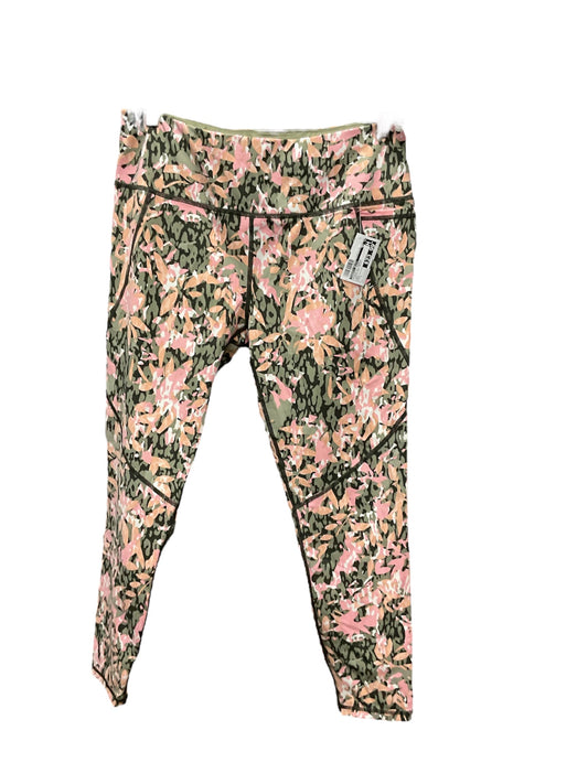 Athletic Capris By Sweaty Betty In Camouflage Print, Size: L