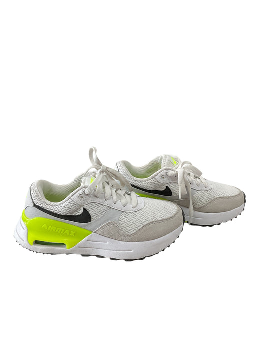 Shoes Athletic By Nike In White, Size: 6